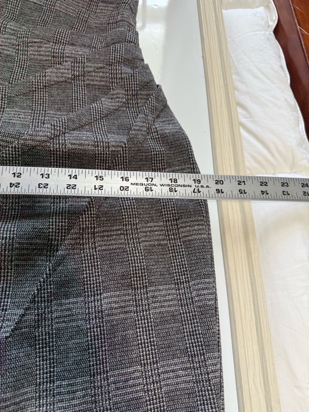 Calvin Klein Grey Glen Plaid Sleeveless Sheath Dress Side Sunburst Pleating Sz 8 - Picture 9 of 11
